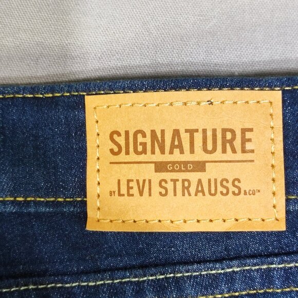Signature Gold by Levi Strauss jeans women's size 22M ink blue mid-rise straight - Picture 5 of 16
